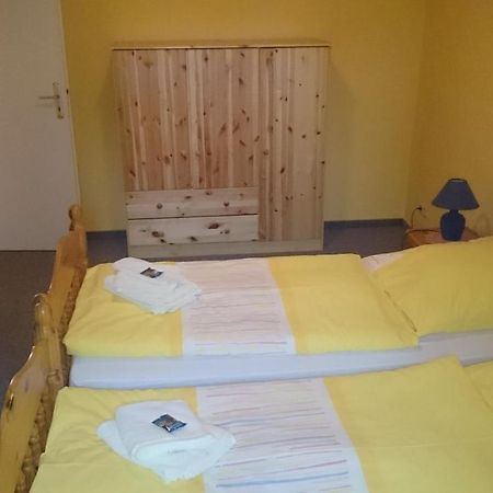 Gaststaette Und Pension Felsenthal Tabarz Buitenkant foto