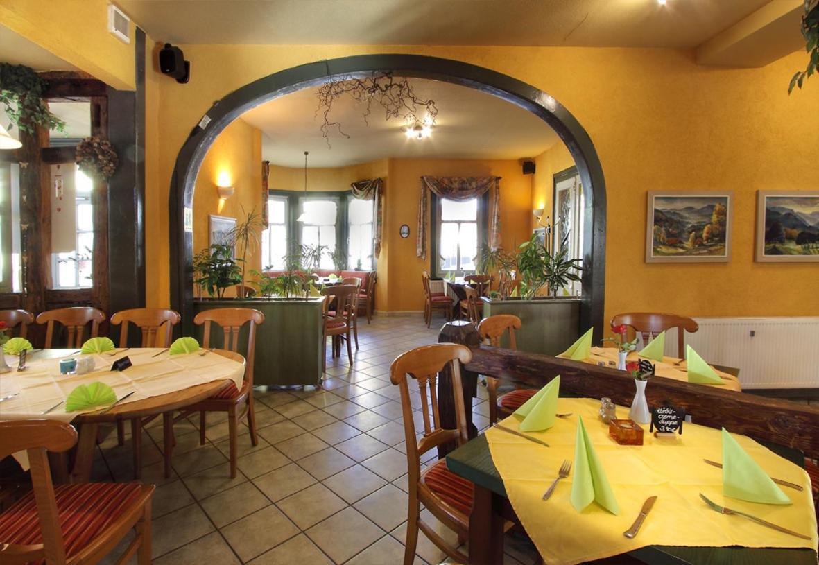 Gaststaette Und Pension Felsenthal Tabarz Kamer foto